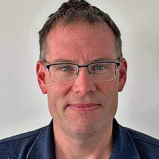 Herr Volker Schramm