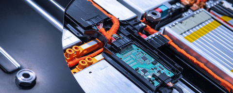 Suche 11 R XS 82B61DF7EBAC38 hochvolt verkabelungssysteme im automobil | 11